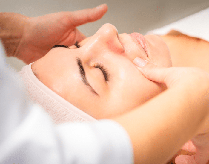 Lymphatic drainage massage